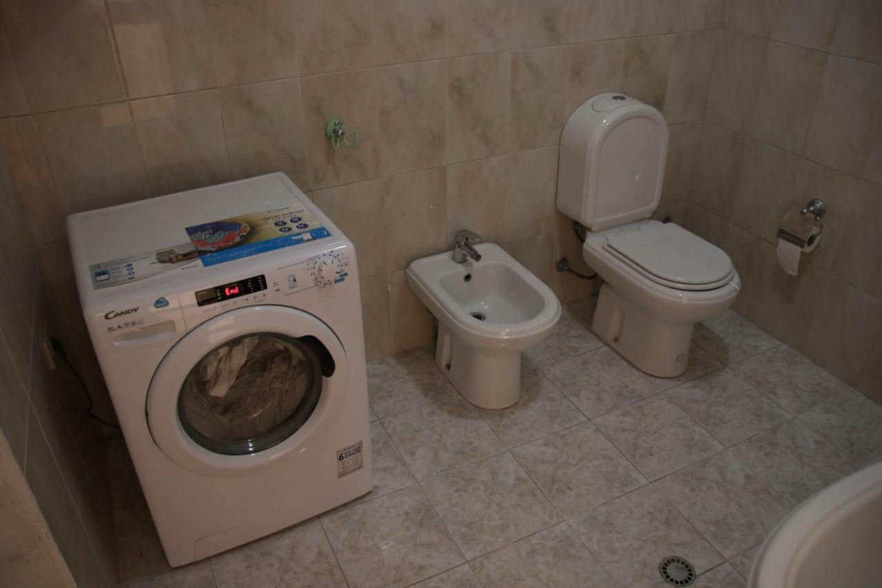 Eden Hostel Tiranë Eksteriør bilde