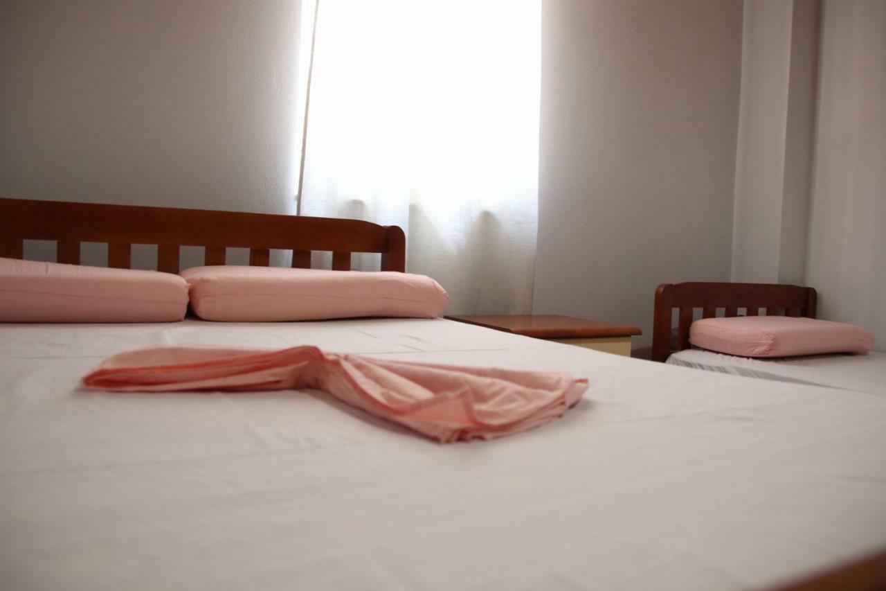 Eden Hostel Tiranë Eksteriør bilde